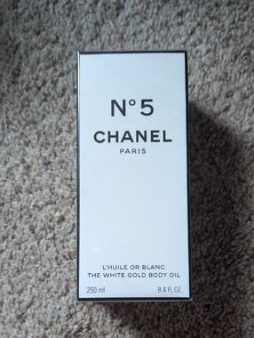 CHANEL N°5 L'huile Or Blanc The White Gold Body Oil